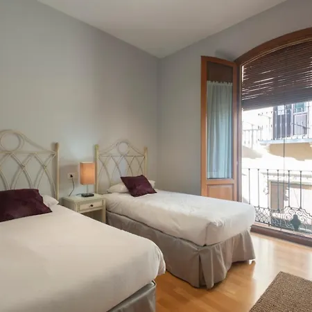 Διαμέρισμα Bibrambla Suites *